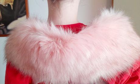 Nová ružová kožušinka cez plecia k šatám s odhalen, 