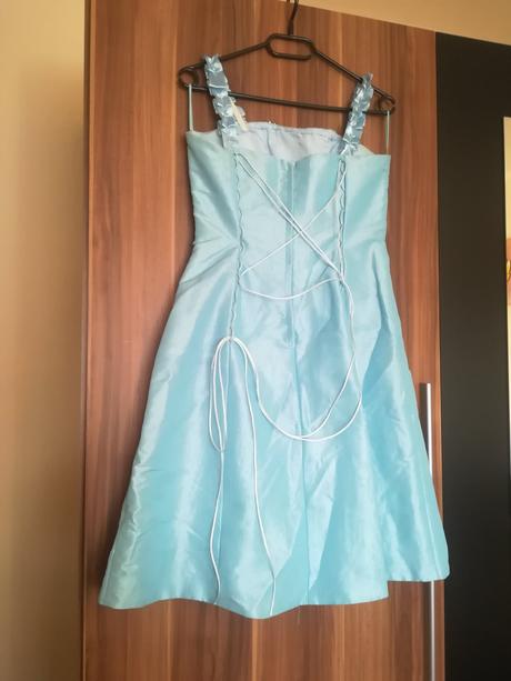 Spoločenské šaty, 36