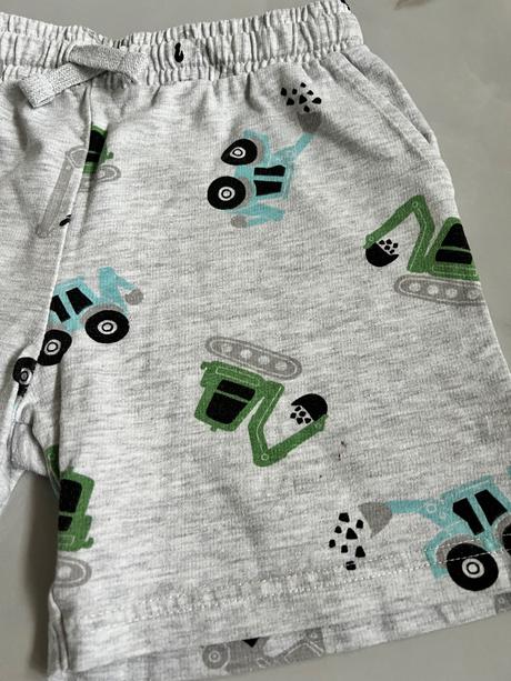 Kraťasy, sinsay,134