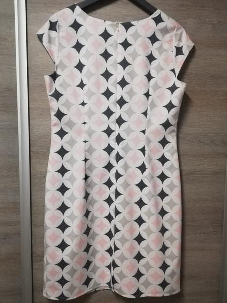 Letné šaty, 42