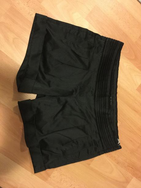 Krátke nohavice, 34