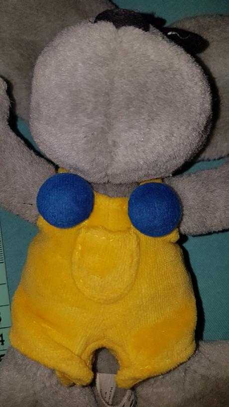 Sivý diddl so žltými nohavicami,