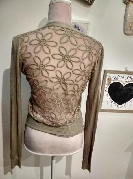 Svetrík s krajkou, s