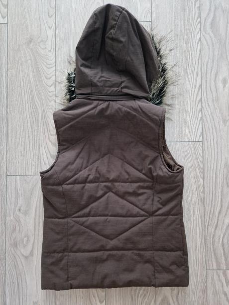 25ša_vesticka s kapucnou, 36