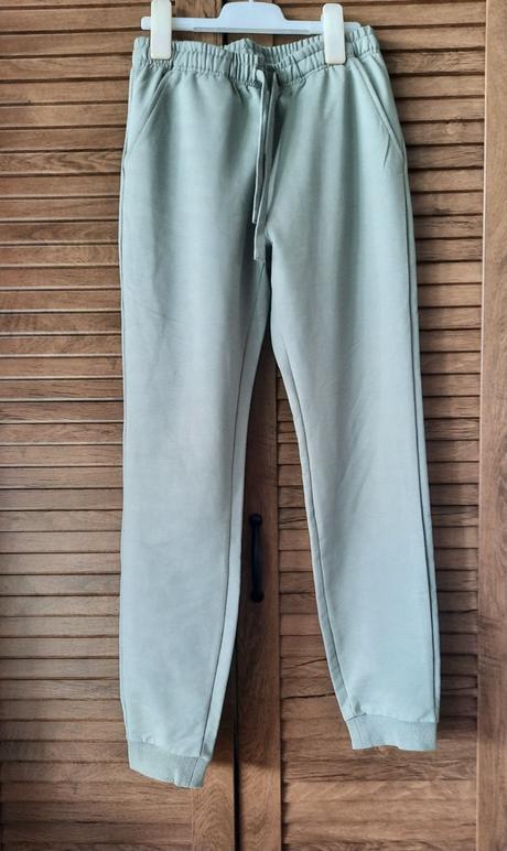 Dámske tepláky xs, fishbone,xs