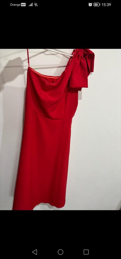 Šaty na jedno rameno-trendyol, 42