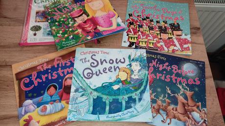 Vianočné knihy v taške top stav,