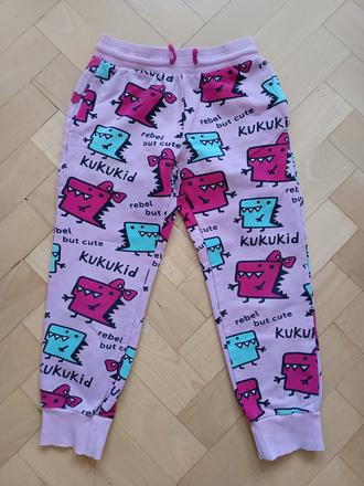 Dievčenské tepláky, 128