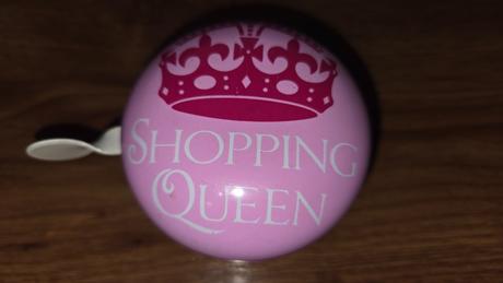 Zvoncek shoping queen,