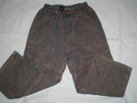 Rifle aj pre plnšie brušká, katval,110