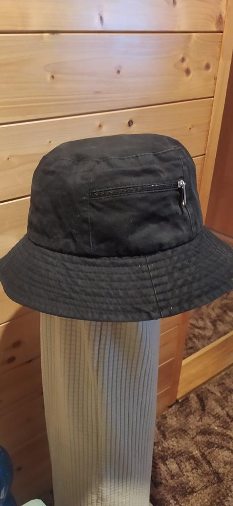 Klobuk a šiltovka, 60