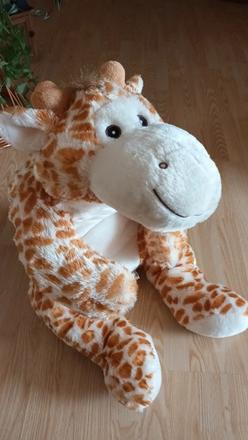 Plyšová žirafa,