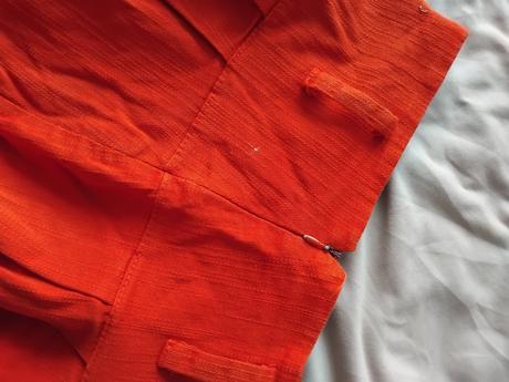 Červená sukňa s, s