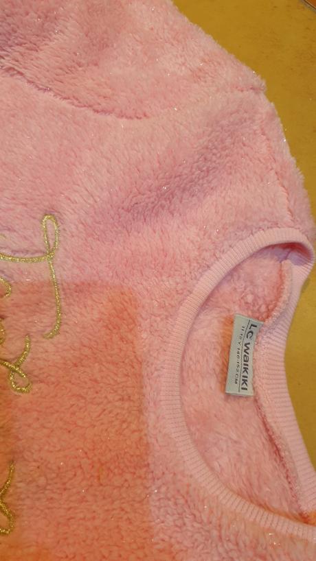 Chlpatý pulóvrik lc waikiki 146-152, 146