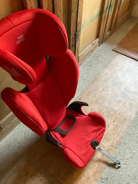 Autosedačka, britax