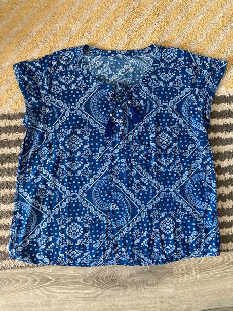 Letný vzorovaný top, 48