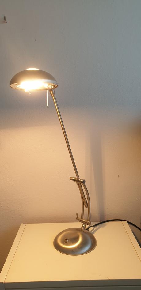 Stolová lampa,