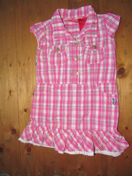 Kárované šatičky, 104