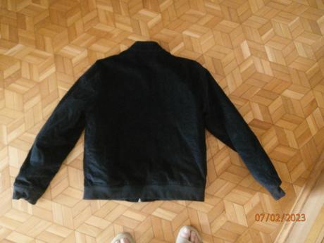 Menčestrová bunda, next,l