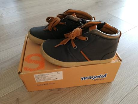 Topánky, mayoral,27