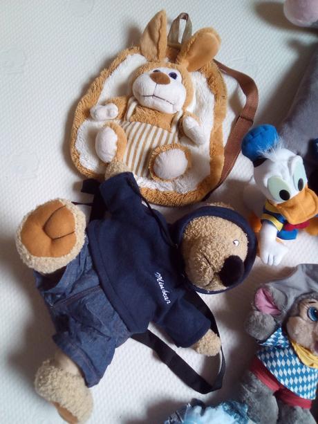 Mix plyšových hračiek a ruksačikov, 