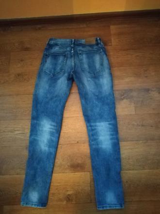 Dievčenské rifle, 164