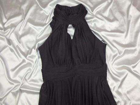 Kvalitné čierne spoločenské šaty, 40