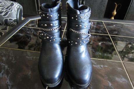 Nove cierne cizmicky, 36