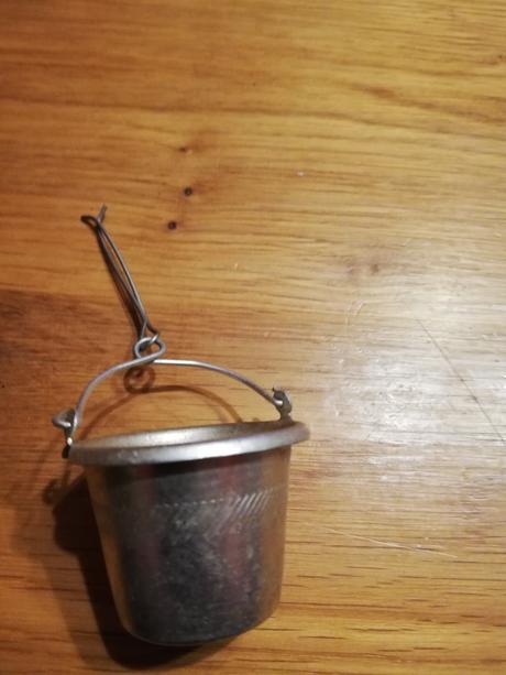 Retro sitko na čaj, 