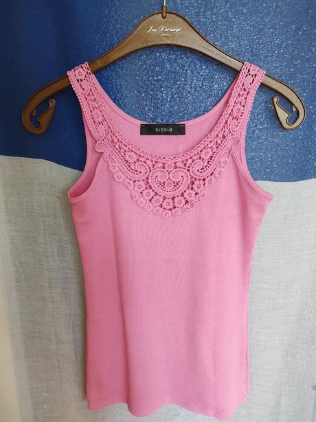 Tielko s krajkovými dekoltom, m