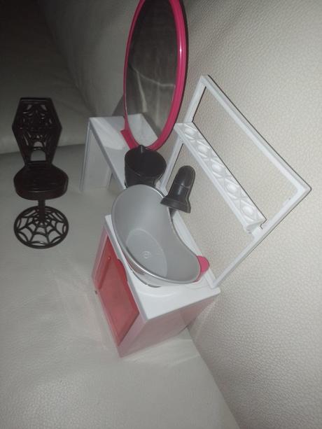 Barbie kadernícky salón,