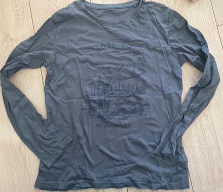 Tricko, reserved,152