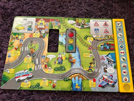 Zvuková knižka veselý semafor,