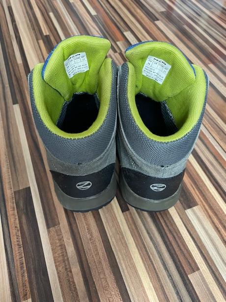 Turisticke topánky, 34