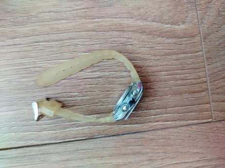 Dámske digitálne hodiny, 