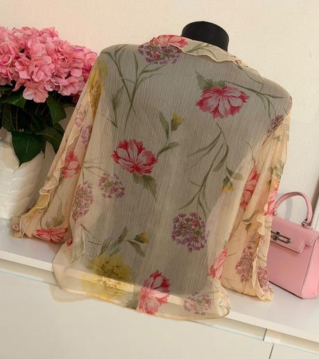 Romantická volánová blúzka zara, zara,s