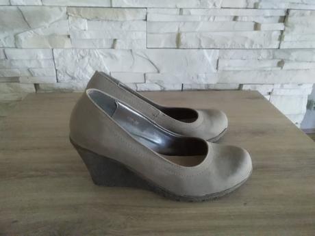 Dámske topánky na platforme - nové, 38
