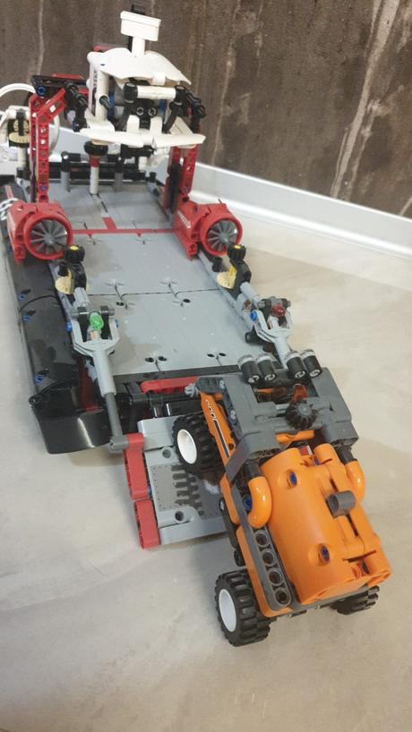 Skladačka  kópia  lega technic 42076  - vznášadlo, 