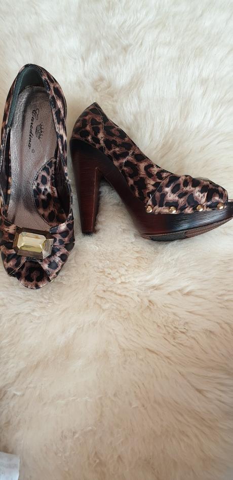 Krásne tigrované lodičky, 35