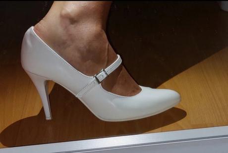 Biele poltopanky, 39