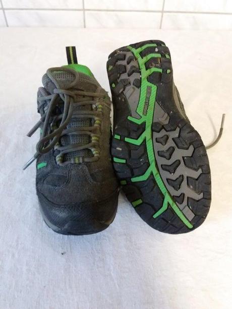 Turistické topánky, 33