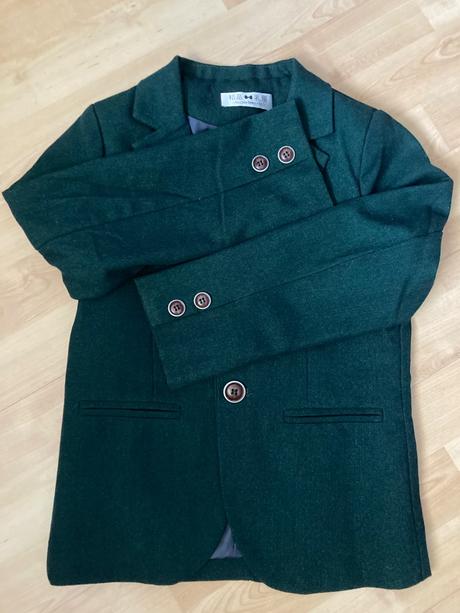 Destký oblek pre chlapca, 134