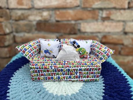 Dekoratívny obal na servítky,