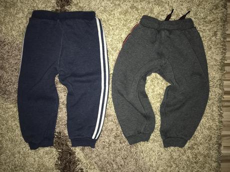 Tepláky dĺžkou 47cm , na 2r, adidas,92