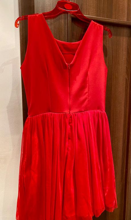 Spoločenské šaty, 40