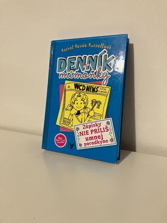 Kniha - denník mimoňky 5, 