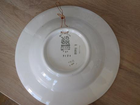 Modra tanier, svietnik, 