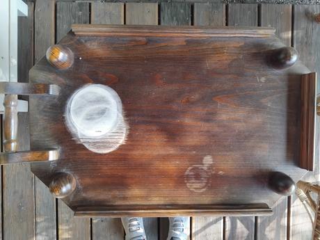 Stary dreveny stolik,