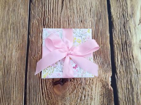 Krabička na peniaze ku krstu (exploding box), 