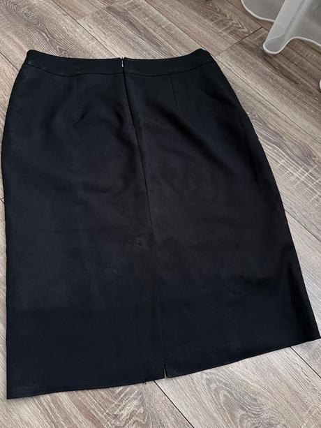 Elegantná sukňa, 44